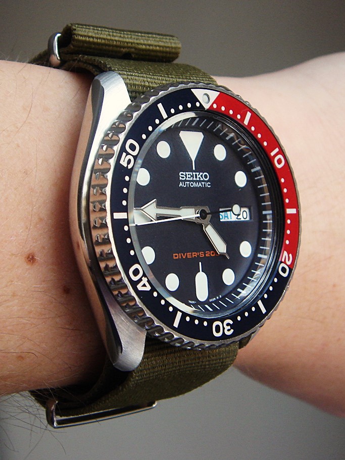 Seiko hot sale skx009 black