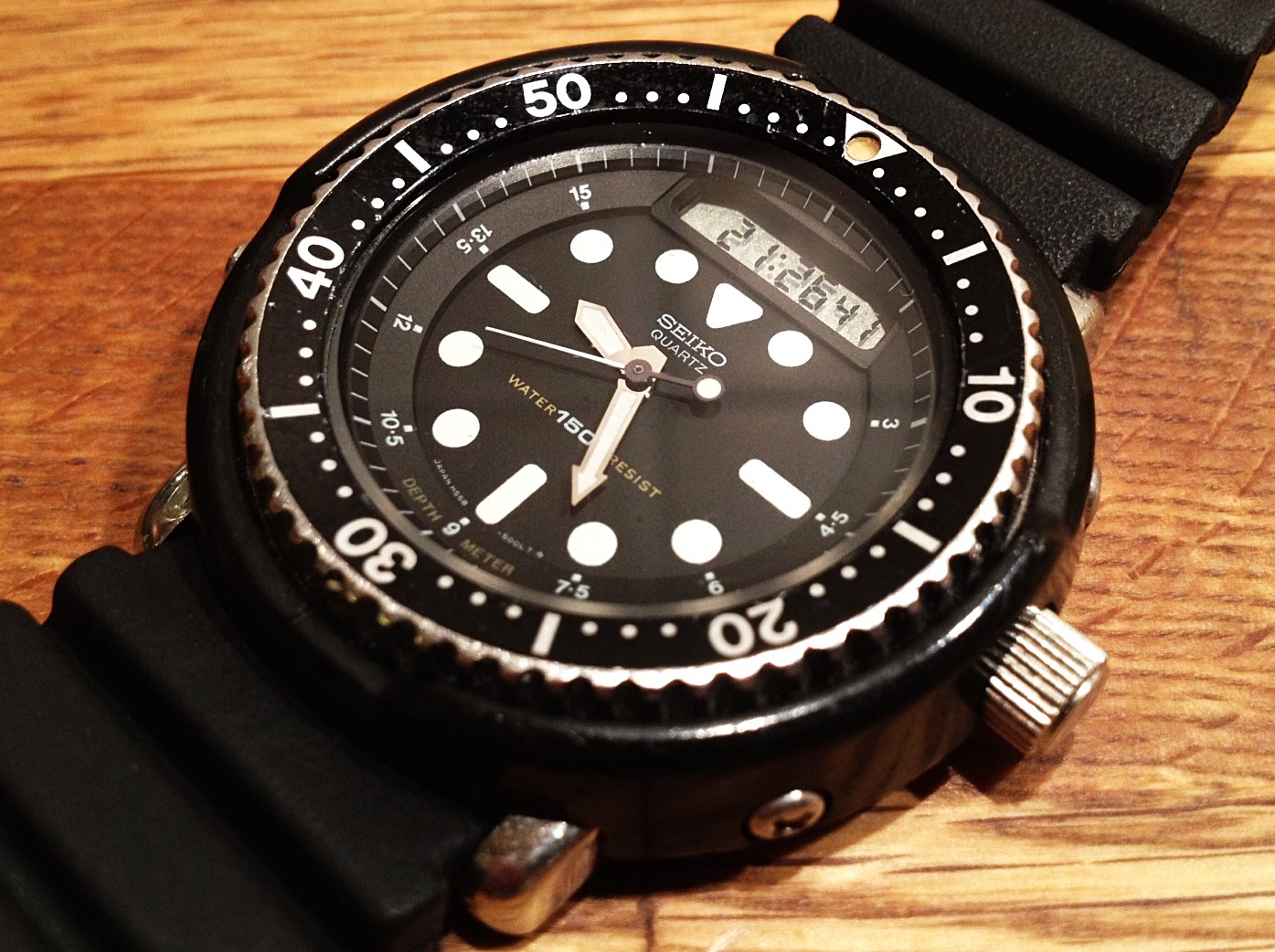a watch flipper's diary: No 113 & 332 - Seiko H558-500X